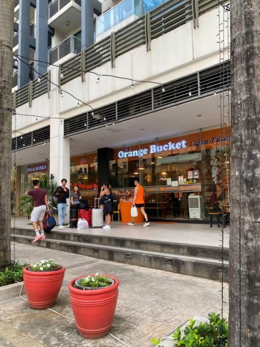 Lovely Unit With Free Wi-Fi & Netflix I Across Naia T3 Airport 마닐라 외부 사진