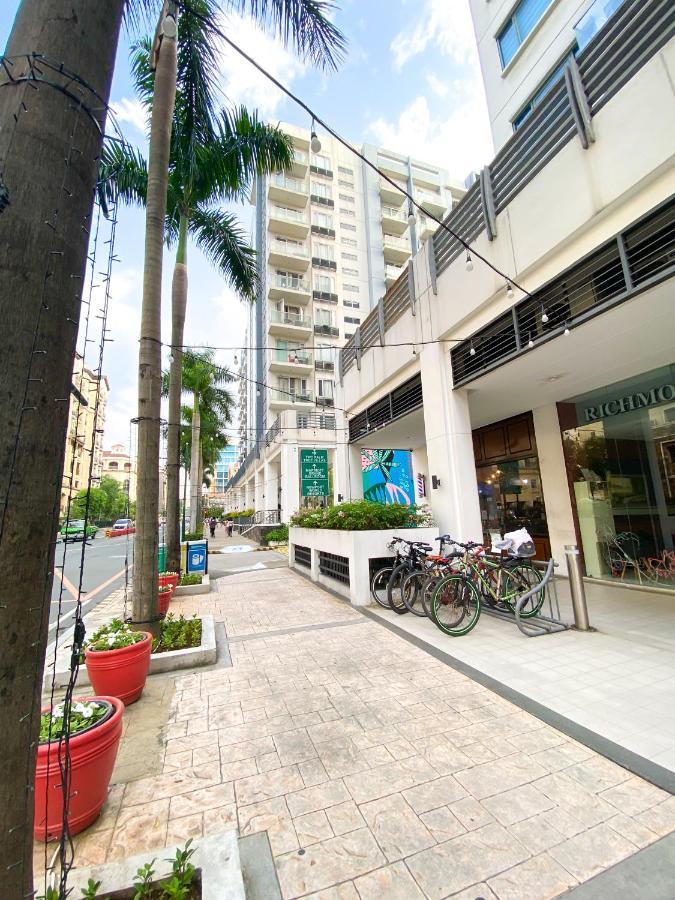 Lovely Unit With Free Wi-Fi & Netflix I Across Naia T3 Airport 마닐라 외부 사진