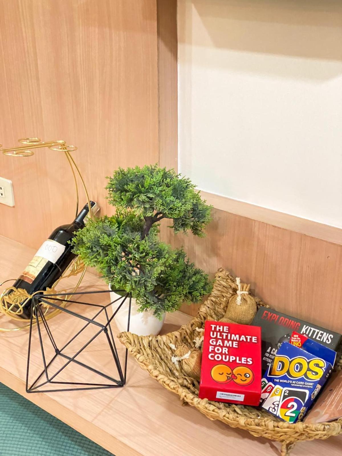 Lovely Unit With Free Wi-Fi & Netflix I Across Naia T3 Airport 마닐라 외부 사진